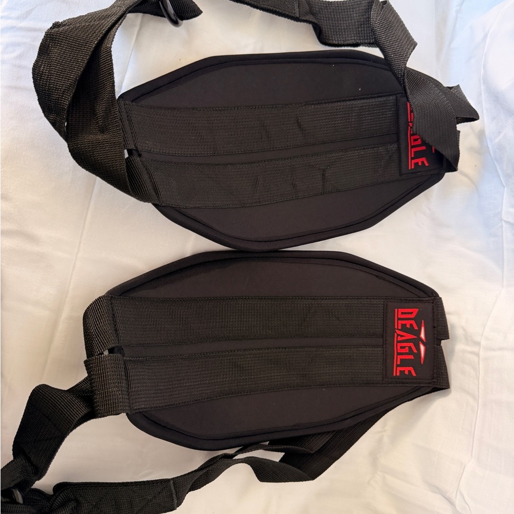 Black fitness straps